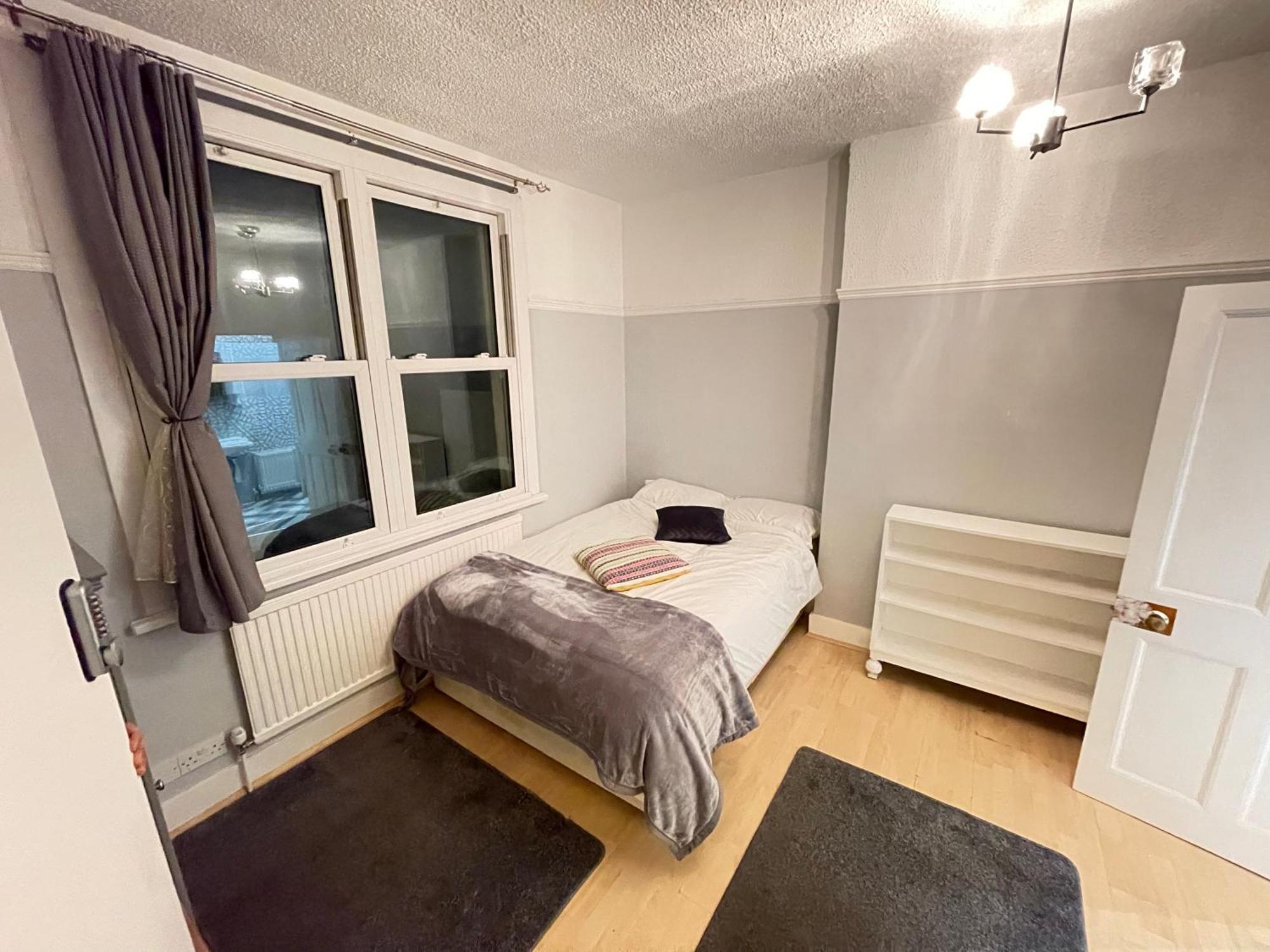 Room With Private Bathroom And Shared Kitchen Londýn Exteriér fotografie