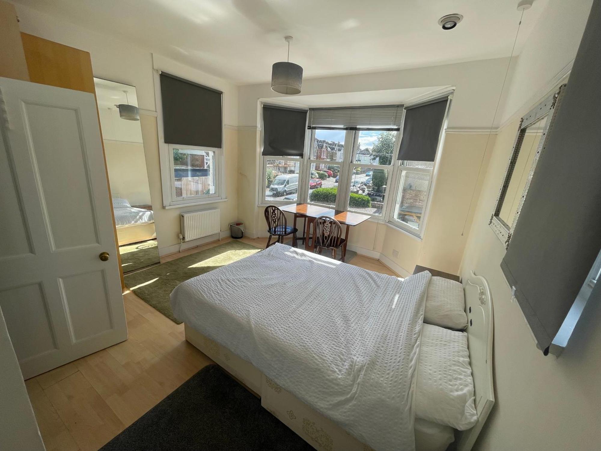 Room With Private Bathroom And Shared Kitchen Londýn Exteriér fotografie